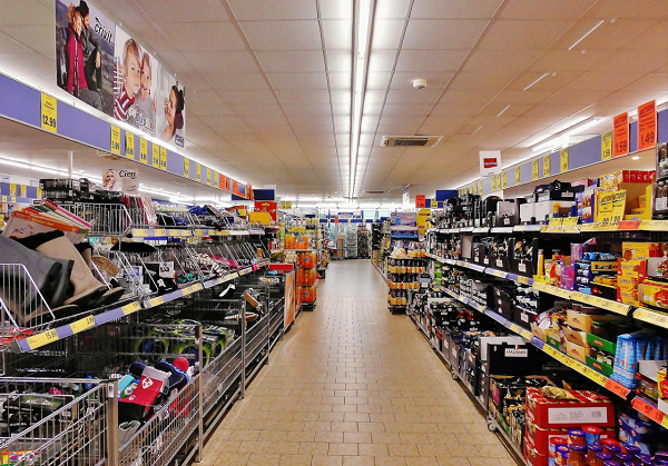 Mua sắm ở siêu thị sạch sẽ, đảm bảo vệ sinh - thegioigoicuoc.com